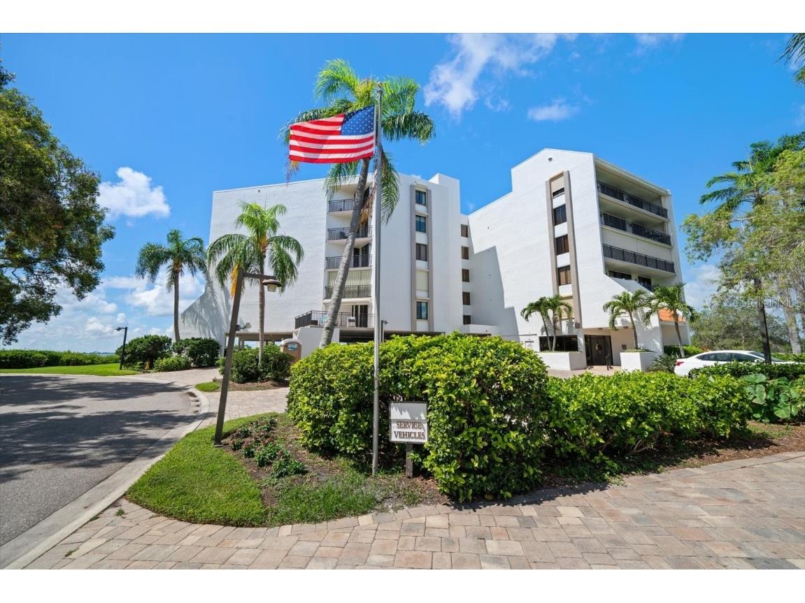 5700 Escondida Boulevard S #306 Saint Petersburg FL 33715 - BOCA CIEGA BAY U8248506 image1