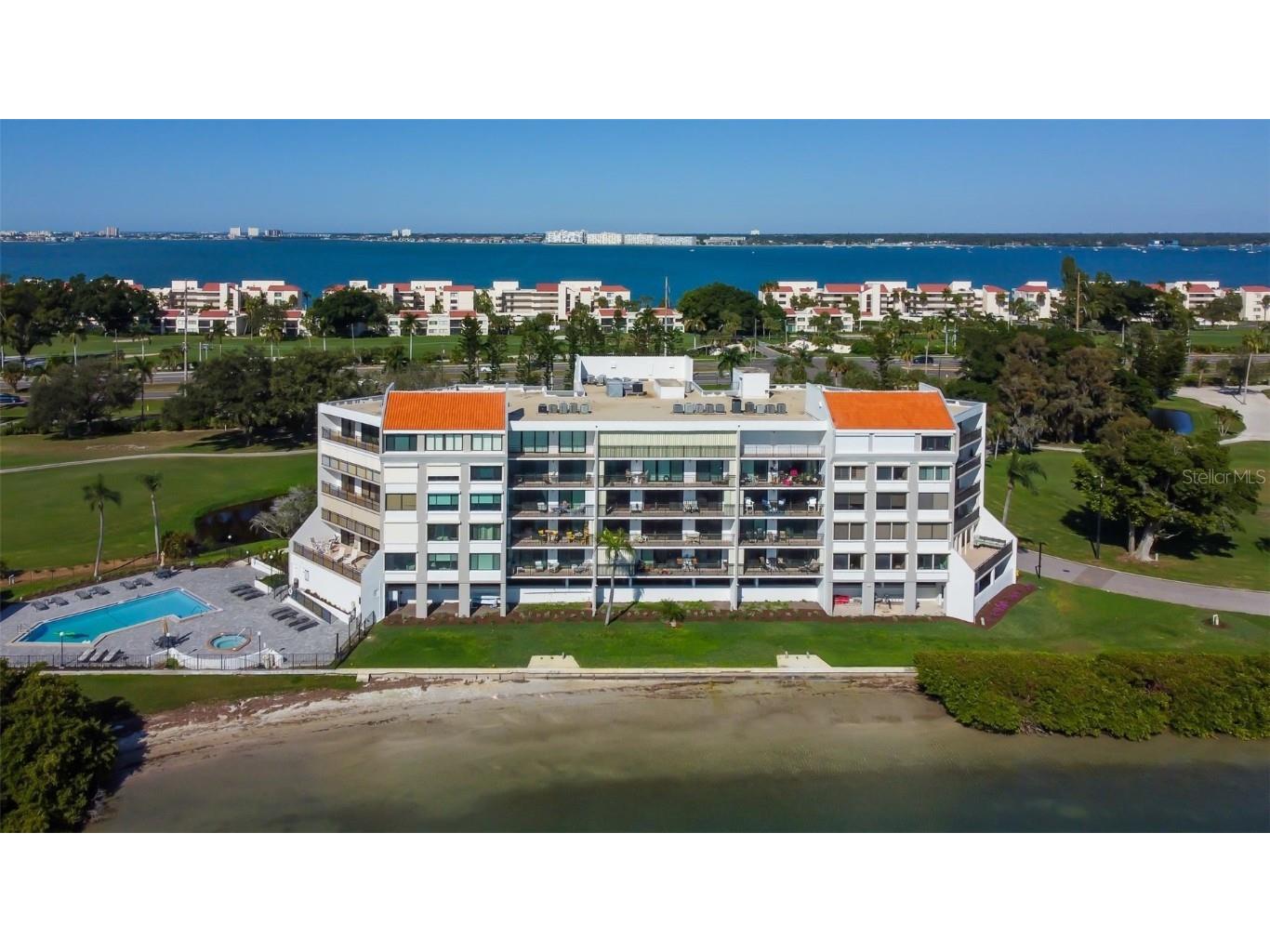 5700 Escondida Boulevard S #403 Saint Petersburg FL 33715 TB8450732 image32