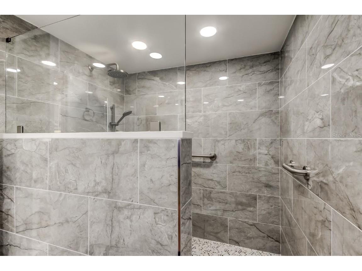 5700 Escondida Boulevard S #403 Saint Petersburg FL 33715 TB8450732 image8