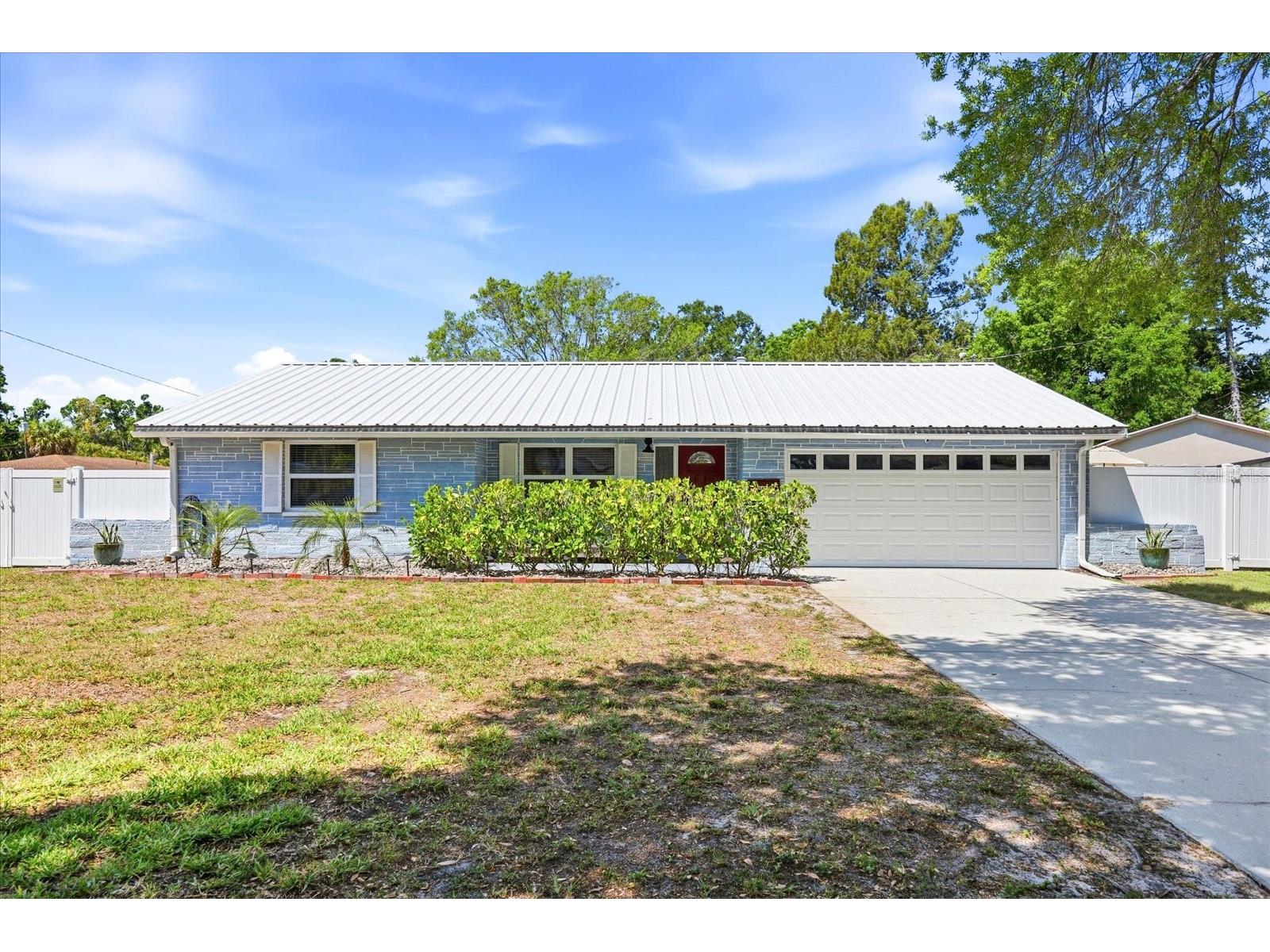 5700 Harding Boulevard NE Saint Petersburg FL 33703 TB8499178 image1