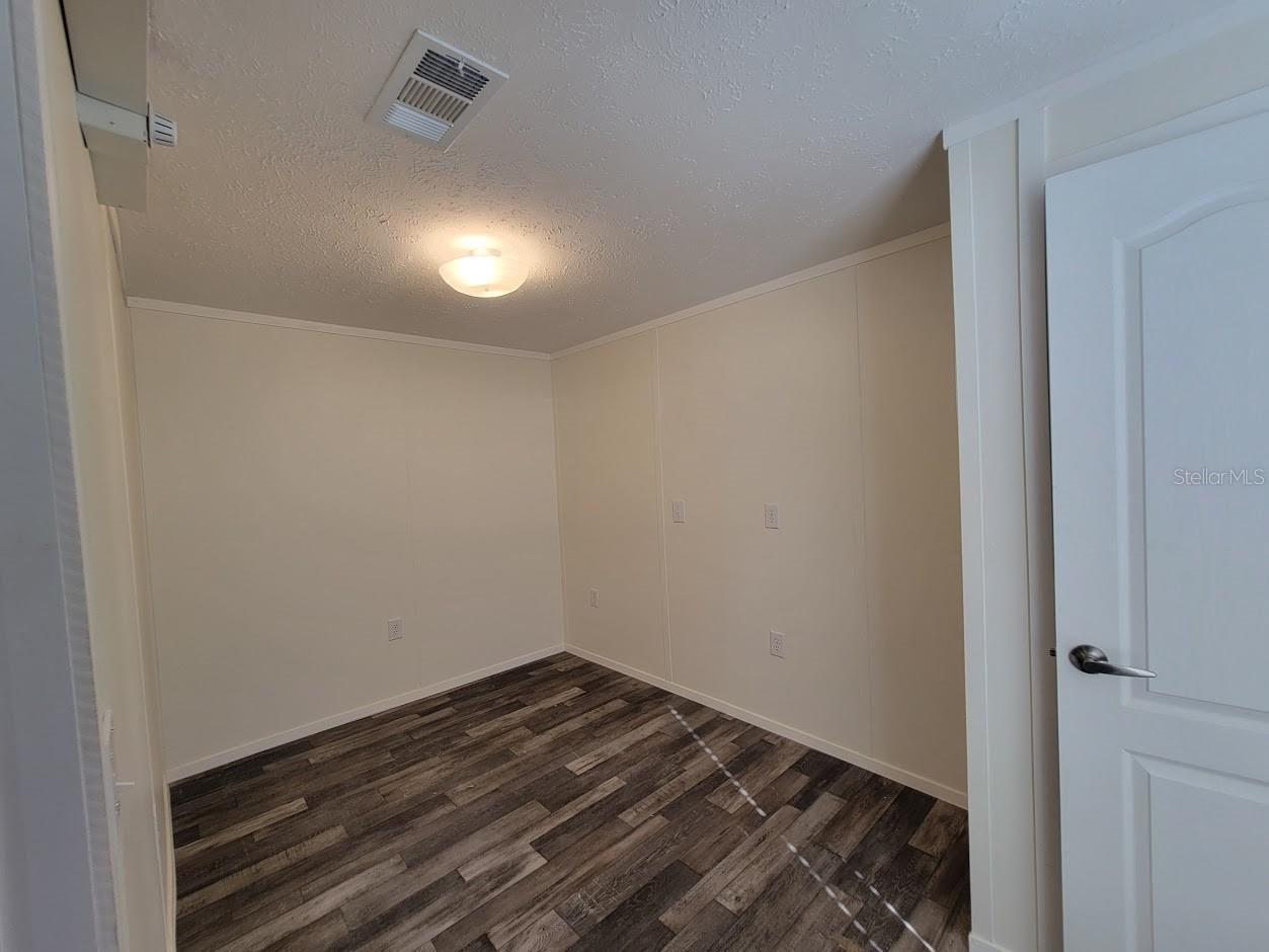 5700 Holiday Park Boulevard North Port FL 34287 A4685317 image14