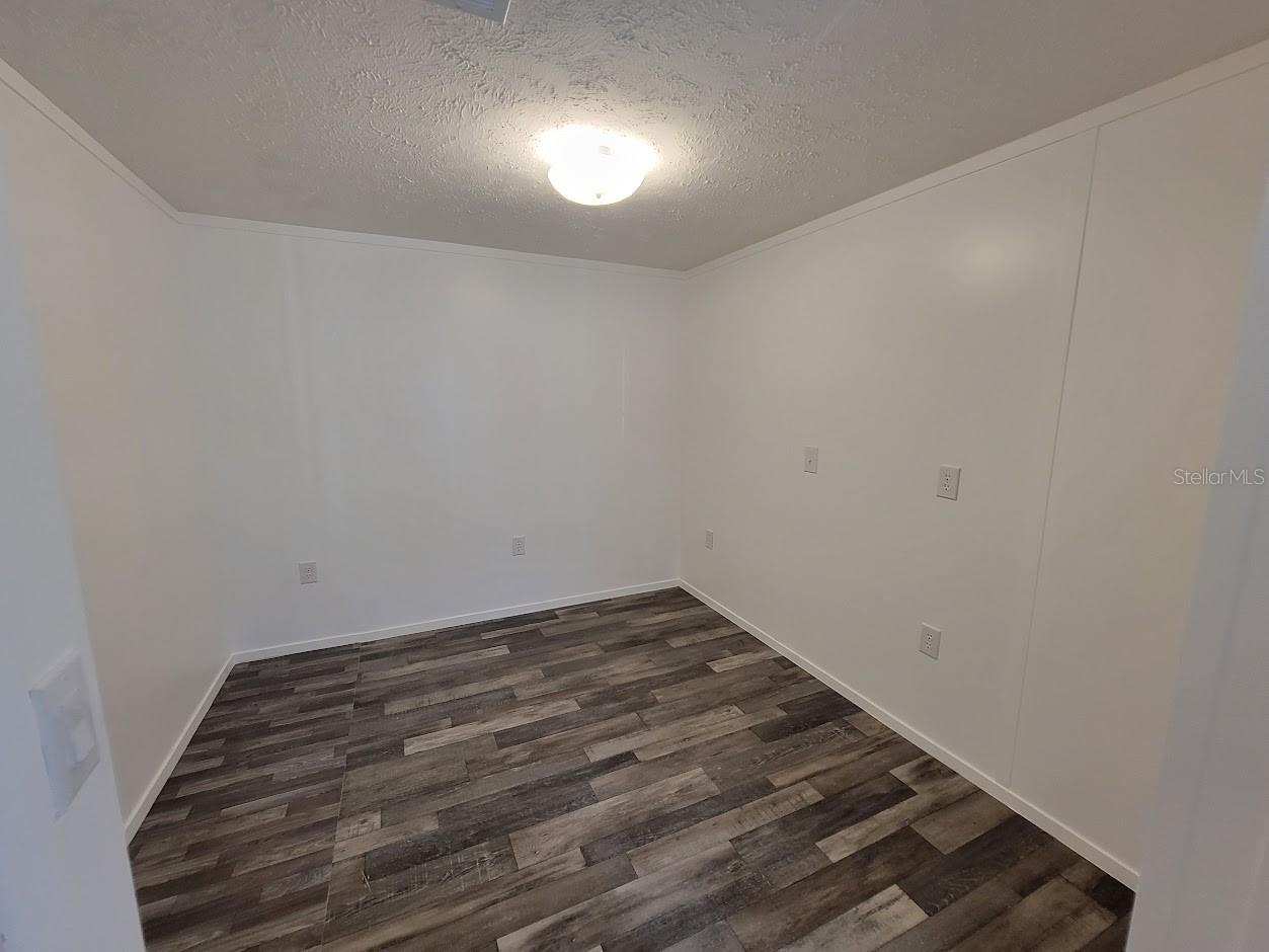 5700 Holiday Park Boulevard North Port FL 34287 A4685317 image16