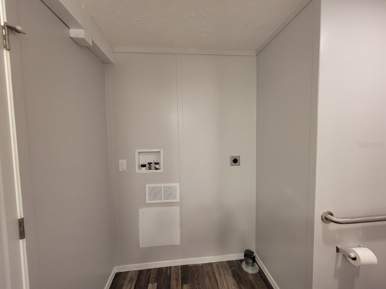 5700 Holiday Park Boulevard North Port FL 34287 A4685317 image19