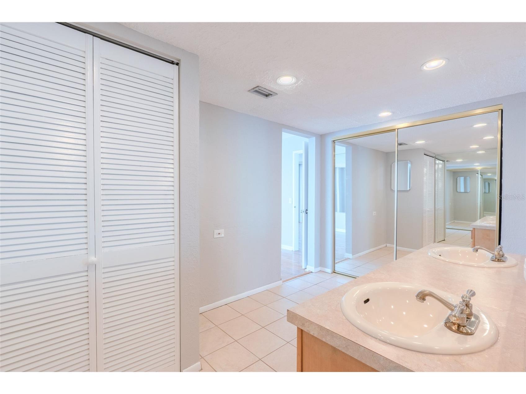 5700 Mariner Street #503A Tampa FL 33609 - OLD TAMPA BAY TB8498327 image29