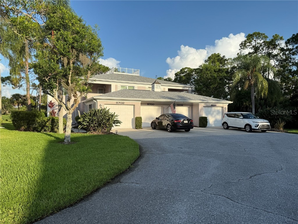 5700 Sheffield Greene Circle #87 Sarasota FL 34235 A4660475 image1
