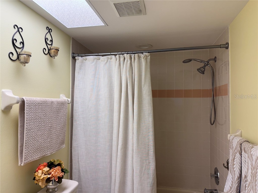5700 Sheffield Greene Circle #87 Sarasota FL 34235 A4660475 image19