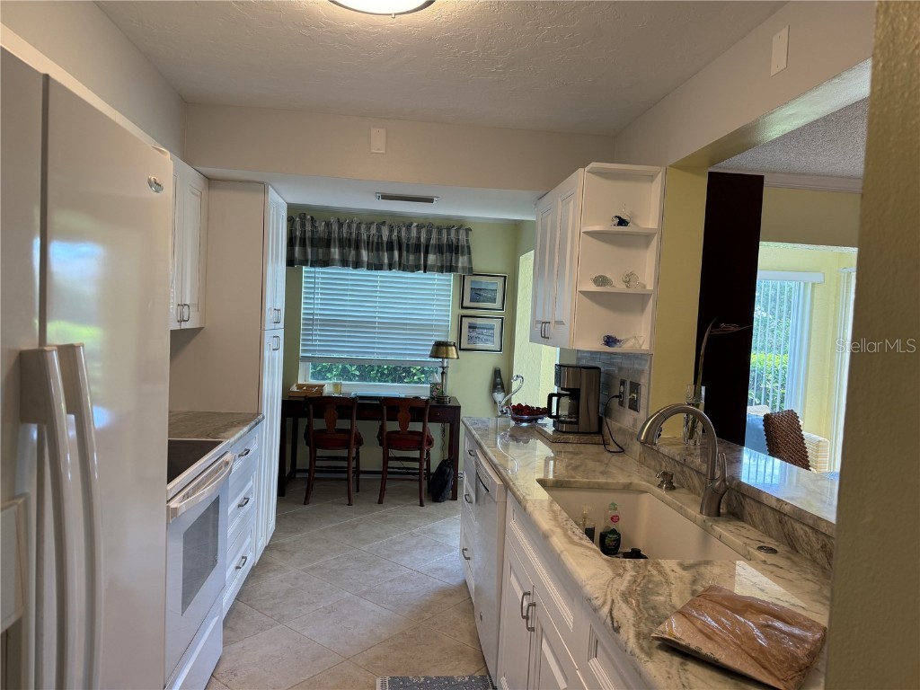 5700 Sheffield Greene Circle #87 Sarasota FL 34235 A4660475 image8
