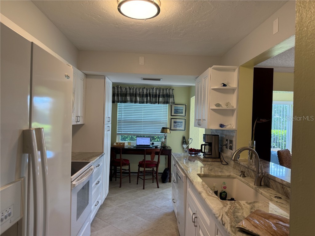 5700 Sheffield Greene Circle #87 Sarasota FL 34235 A4660475 image9