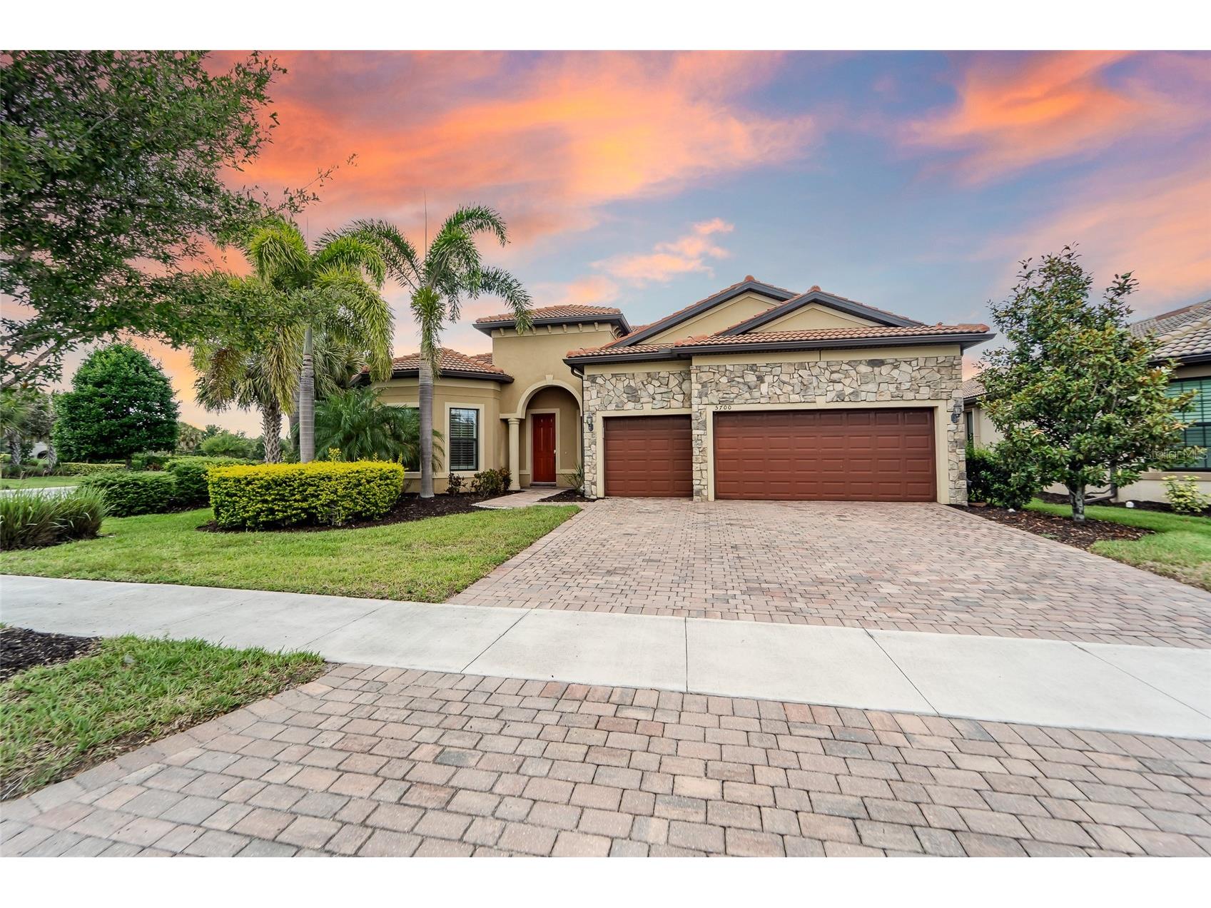 5700 Sweet Leaf Way Sarasota FL 34238 A4694585 image1