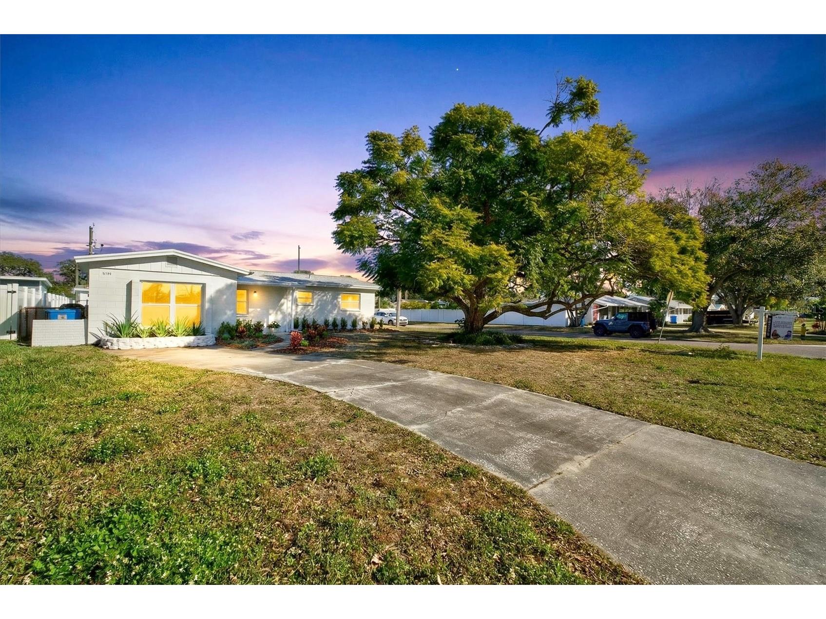 5701 14th Avenue N Saint Petersburg FL 33710 TB8467593 image1