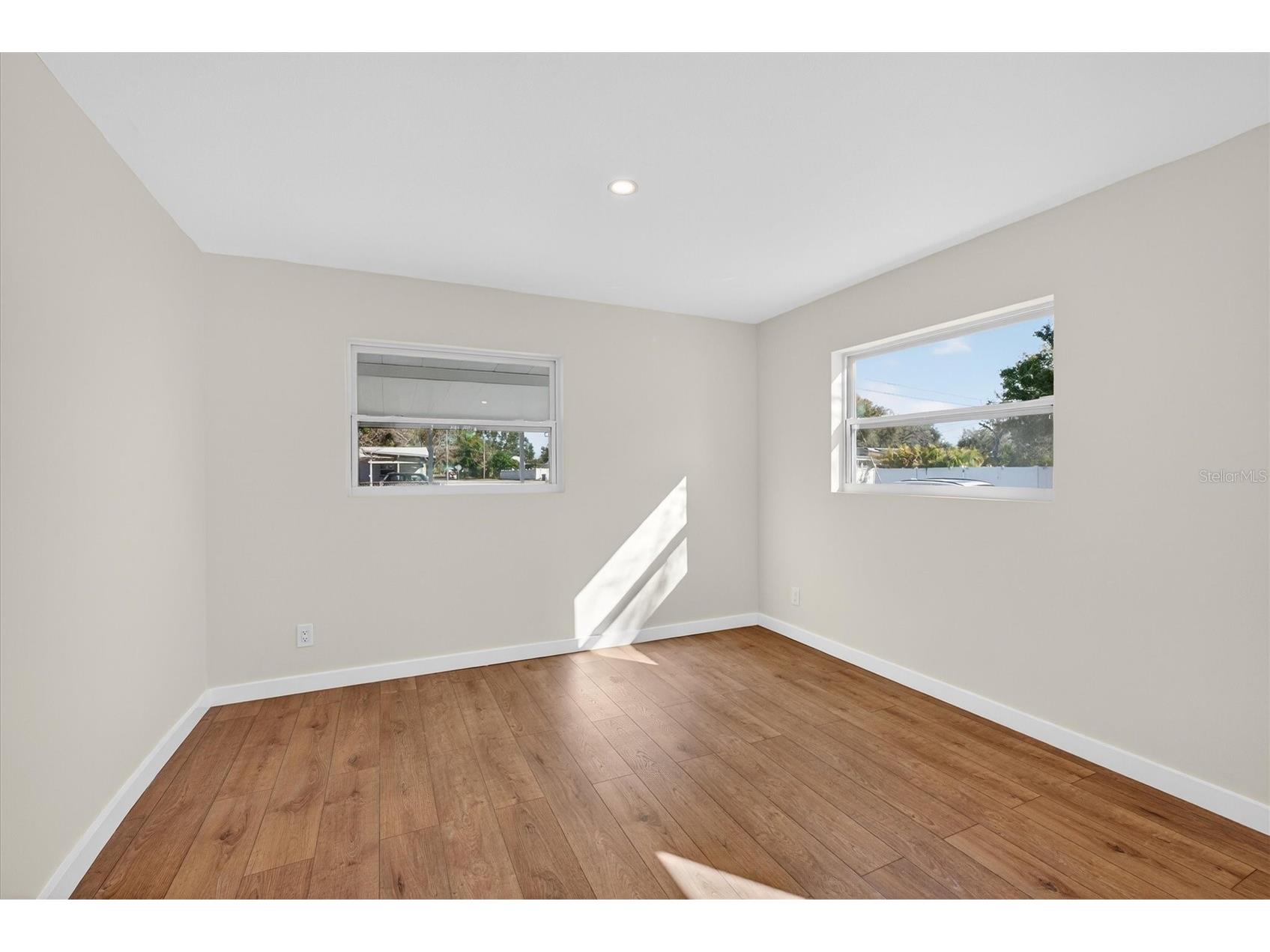 5701 14th Avenue N Saint Petersburg FL 33710 TB8467593 image14