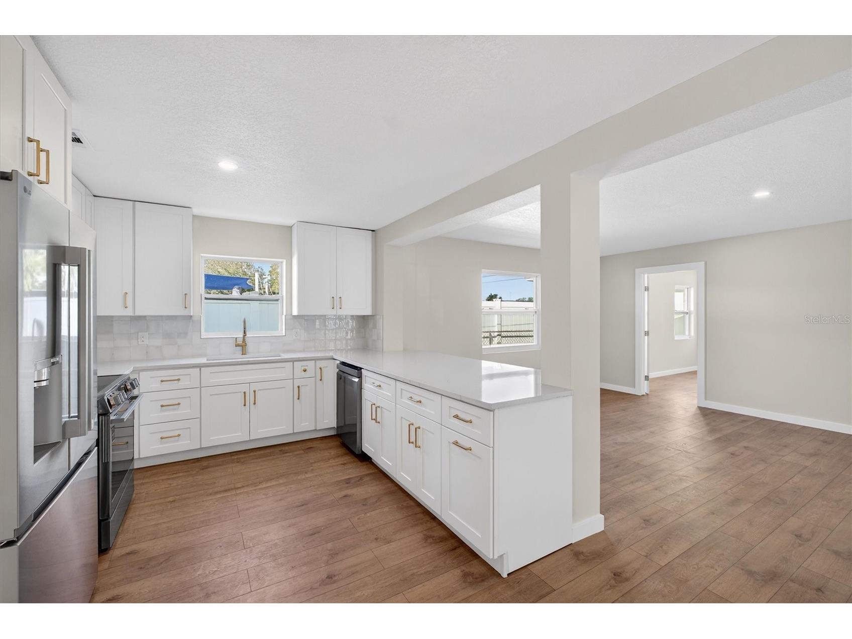 5701 14th Avenue N Saint Petersburg FL 33710 TB8467593 image16