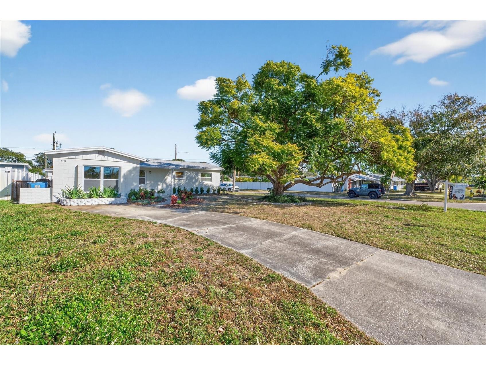 5701 14th Avenue N Saint Petersburg FL 33710 TB8467593 image2