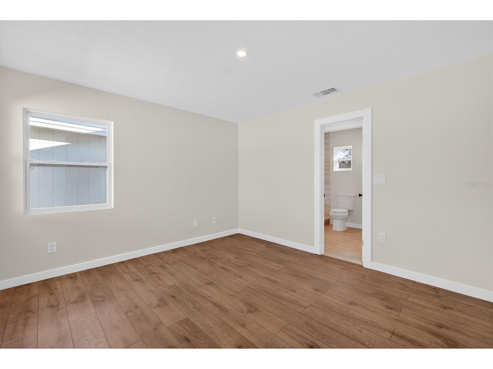 5701 14th Avenue N Saint Petersburg FL 33710 TB8467593 image22