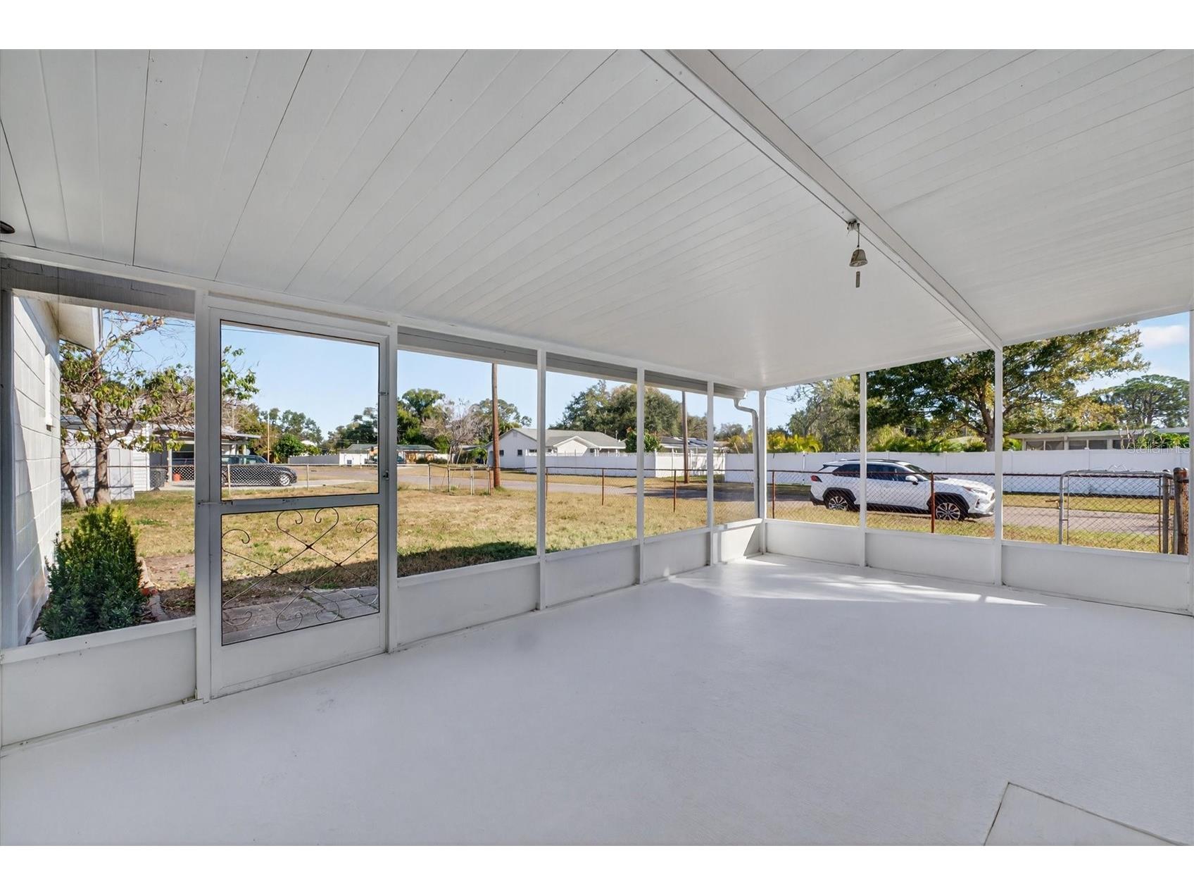5701 14th Avenue N Saint Petersburg FL 33710 TB8467593 image25