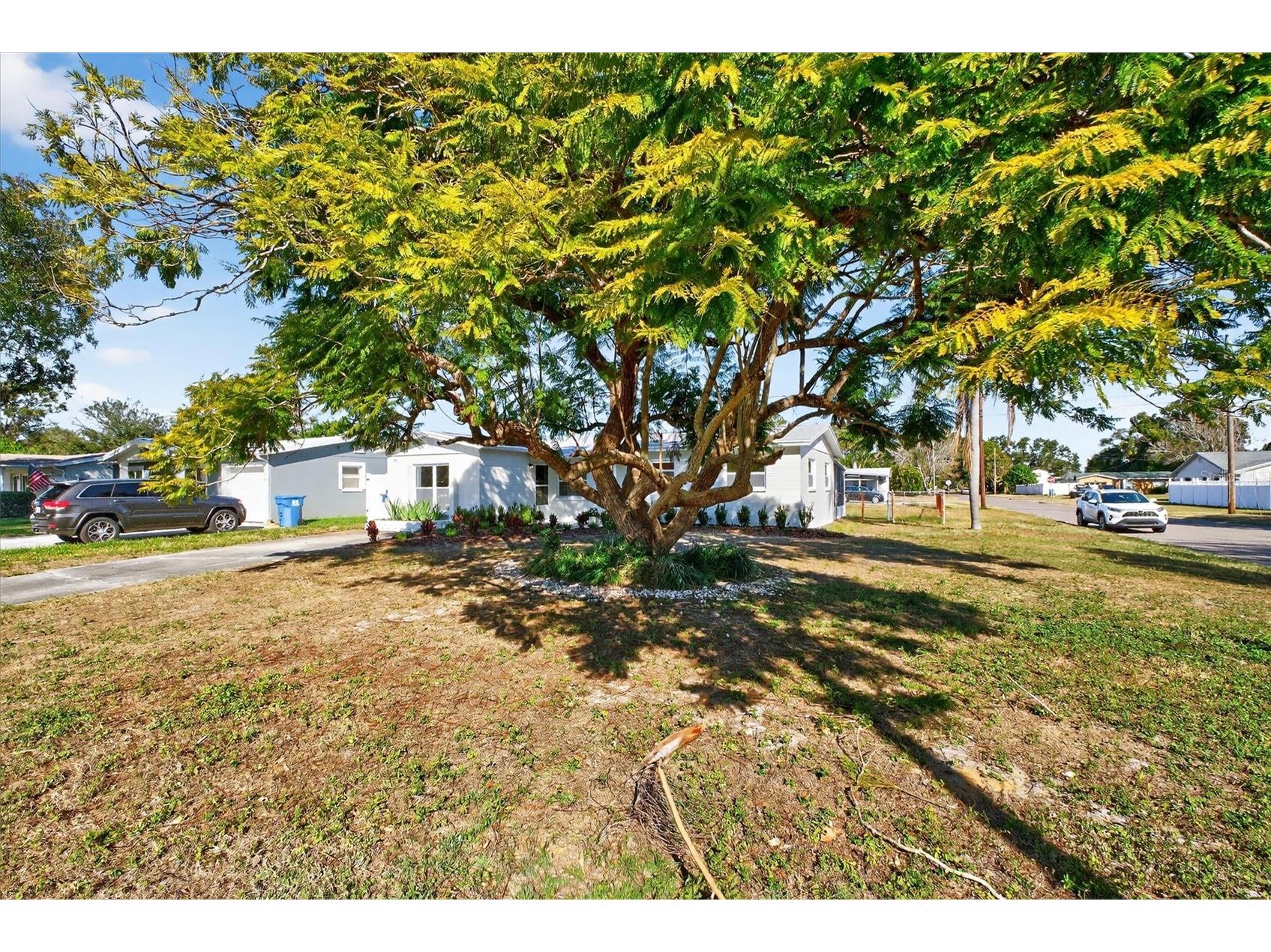 5701 14th Avenue N Saint Petersburg FL 33710 TB8467593 image4
