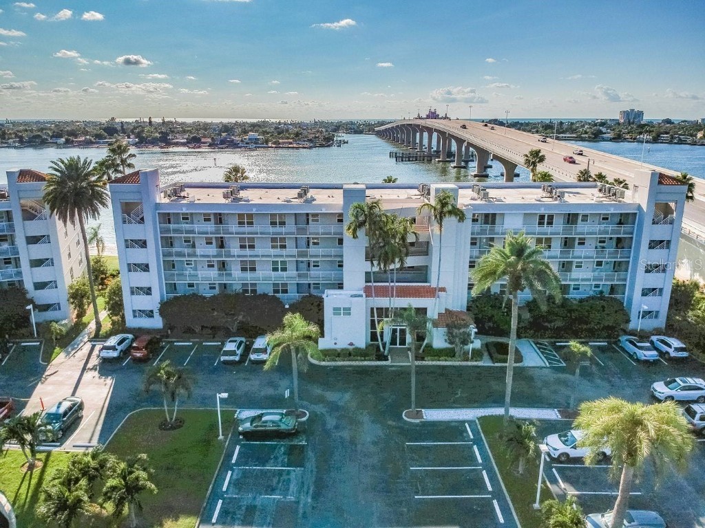 5701 Bahia Del Mar Circle #204 Saint Petersburg FL 33715 U8195020 image1