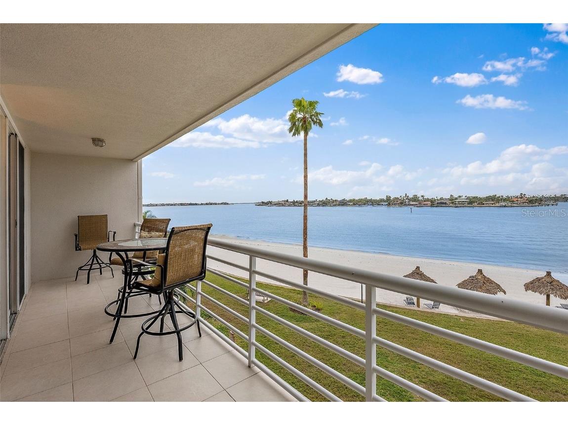5701 Bahia Del Mar Circle #306 Saint Petersburg FL 33715 TB8339151 image1
