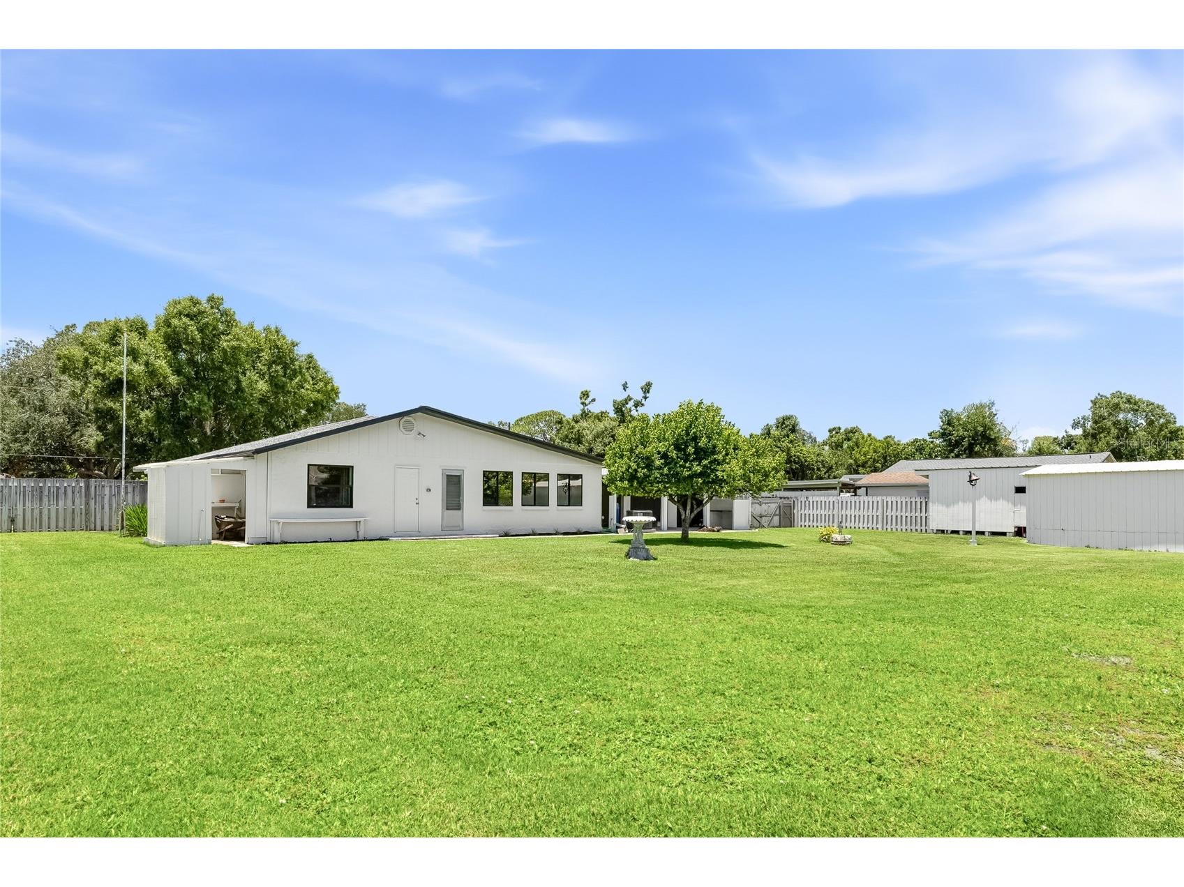 5701 Blount Avenue Sarasota FL 34231 A4697731 image28