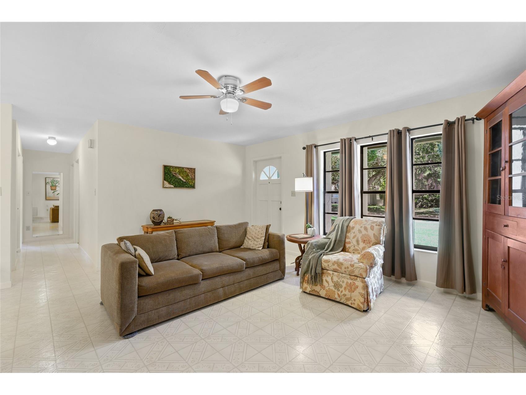 5701 Blount Avenue Sarasota FL 34231 A4697731 image6