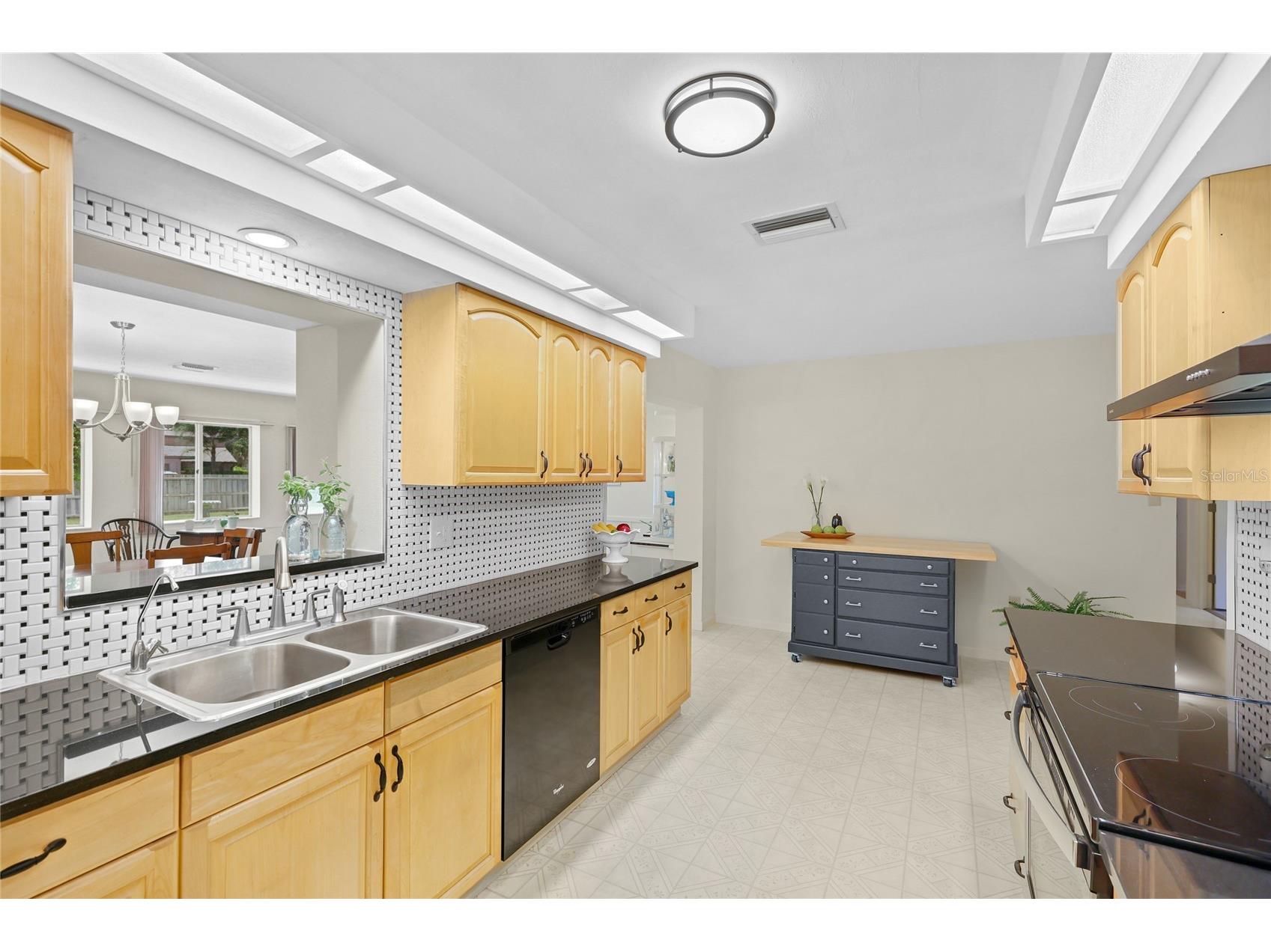 5701 Blount Avenue Sarasota FL 34231 A4697731 image9