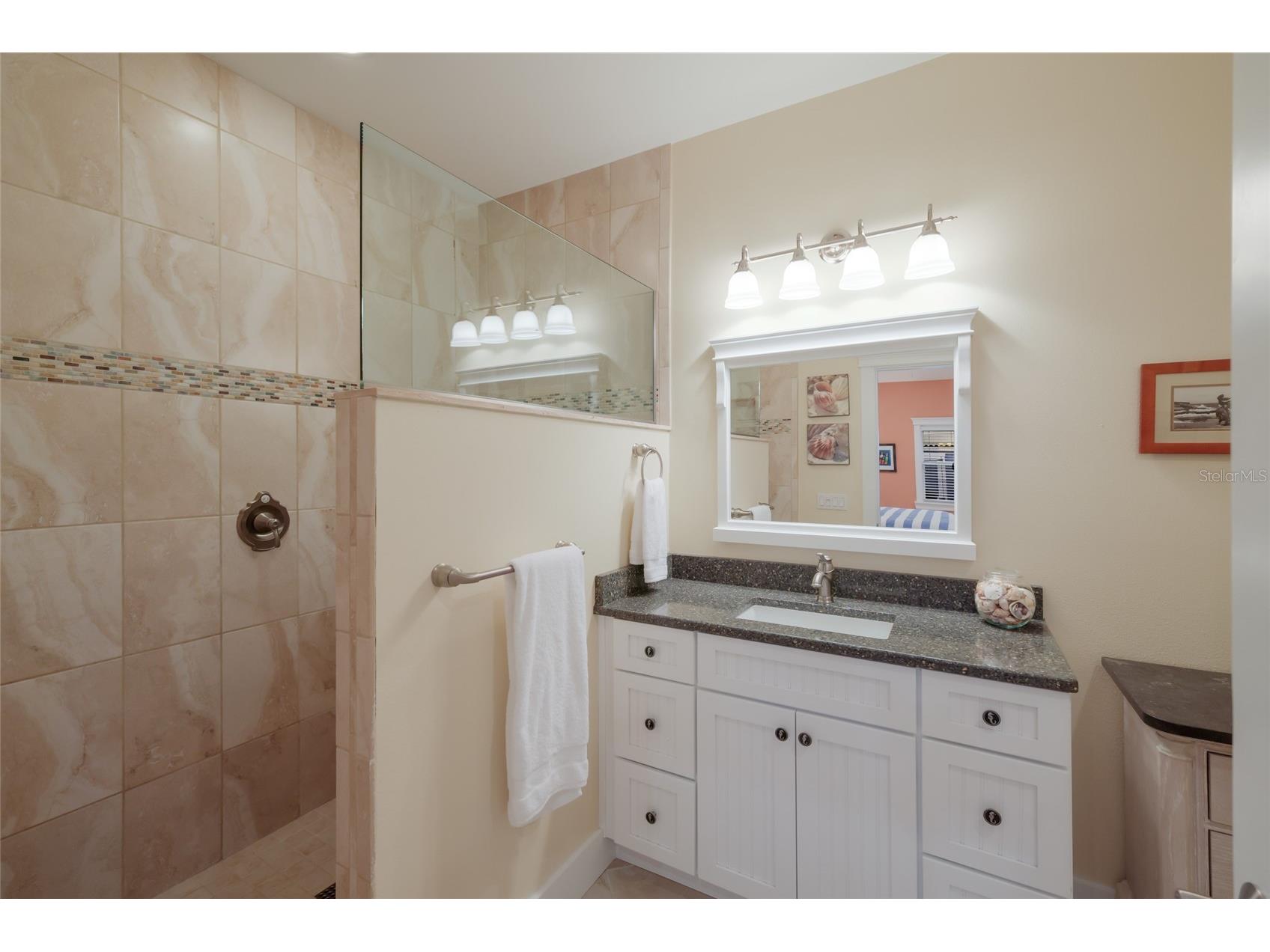 5701 Carissa Street Holmes Beach FL 34217 A4688232 image33