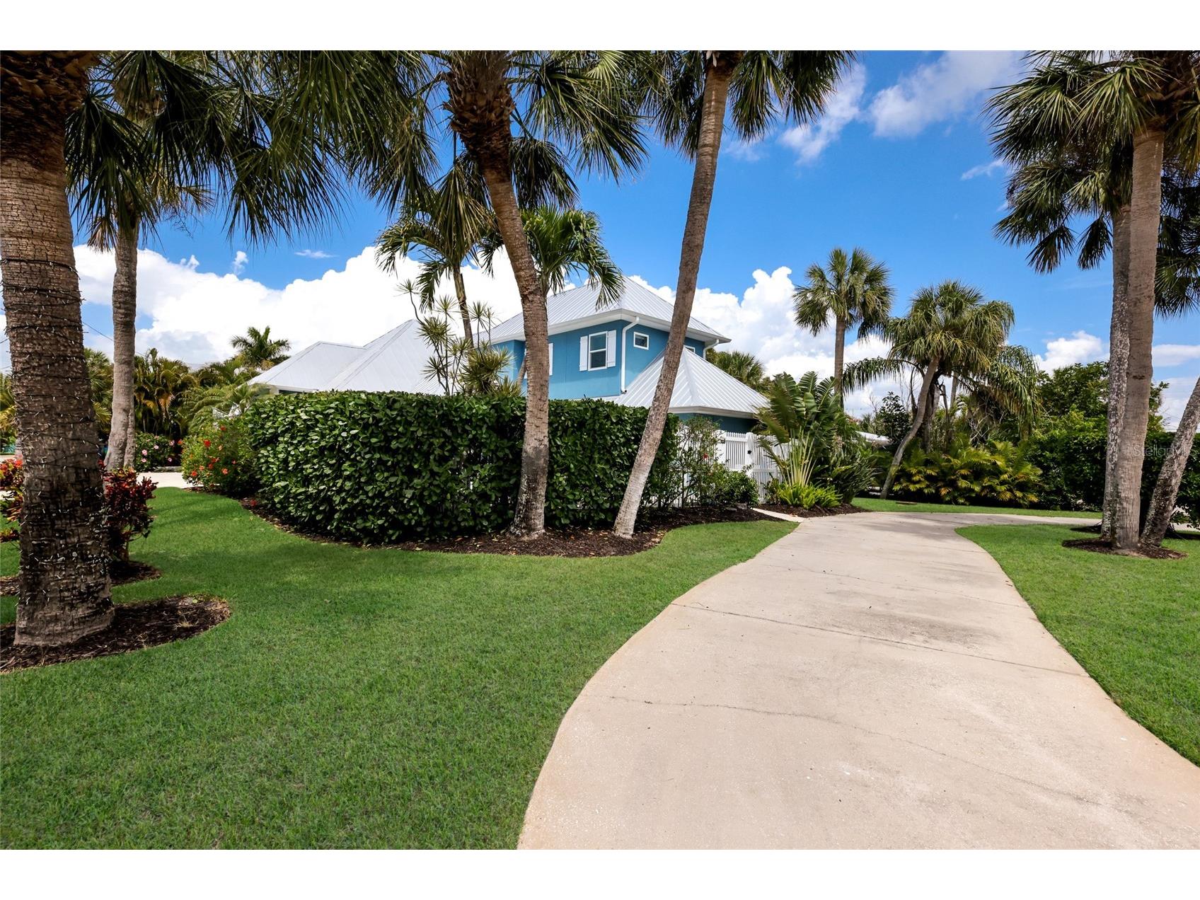 5701 Carissa Street Holmes Beach FL 34217 A4688232 image7