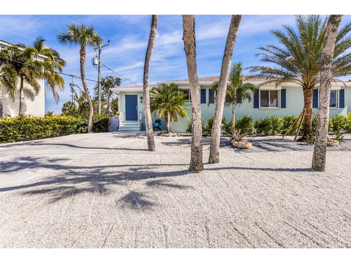 5701 Holmes Boulevard #B Holmes Beach FL 34217 A4664743 image1