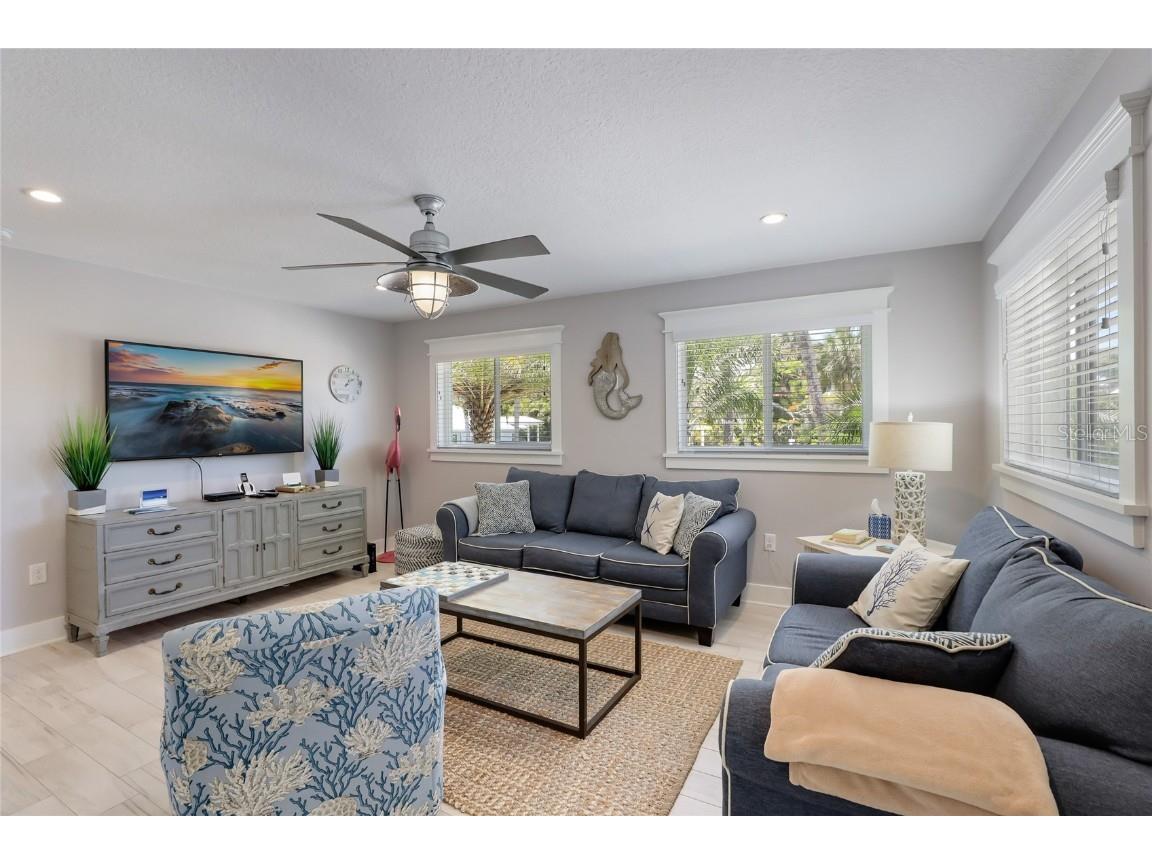 5701 Holmes Boulevard #B Holmes Beach FL 34217 A4664743 image10