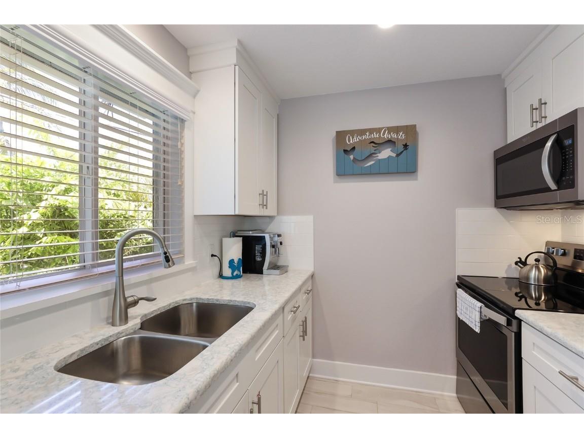 5701 Holmes Boulevard #B Holmes Beach FL 34217 A4664743 image12