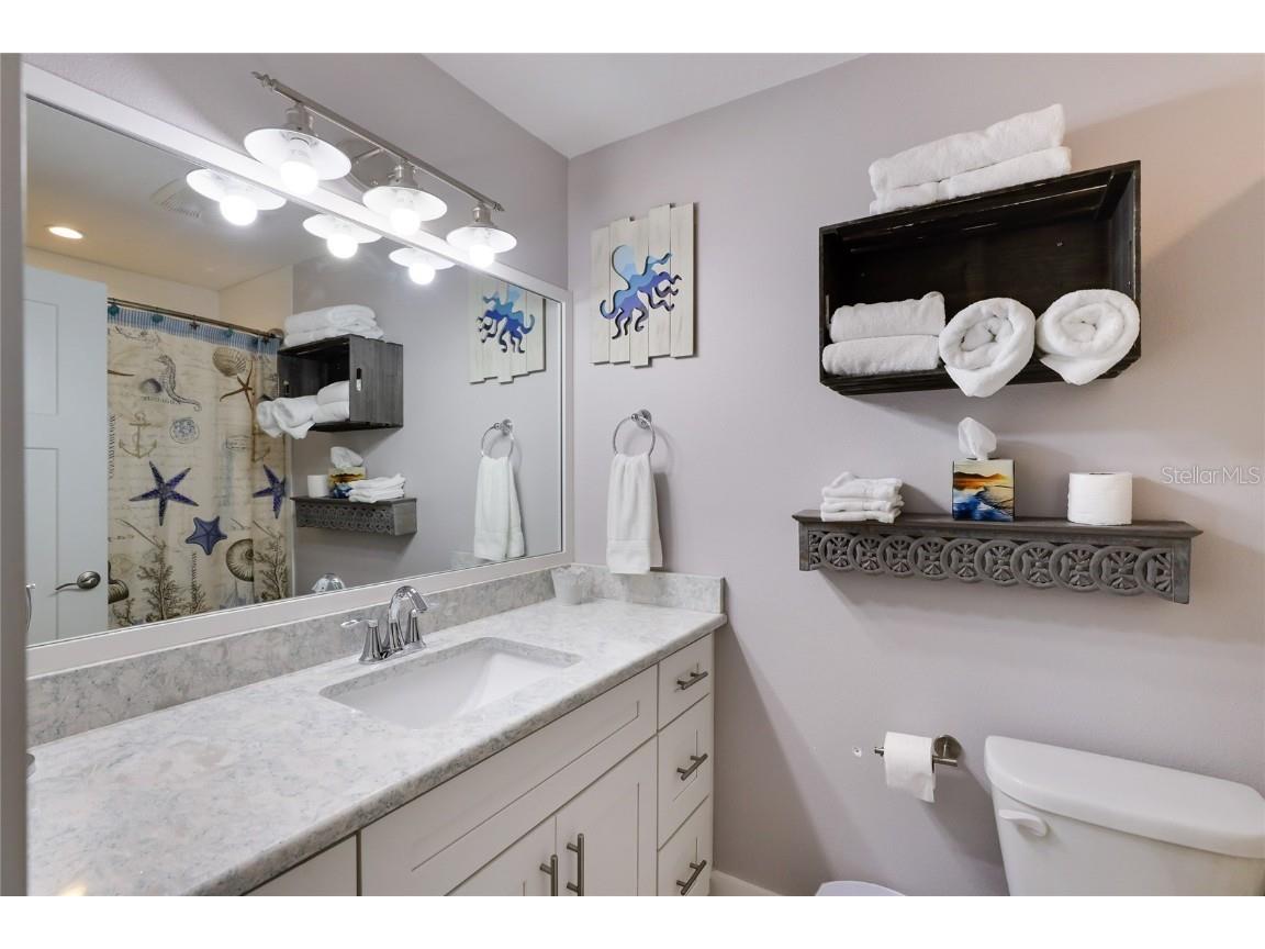 5701 Holmes Boulevard #B Holmes Beach FL 34217 A4664743 image16