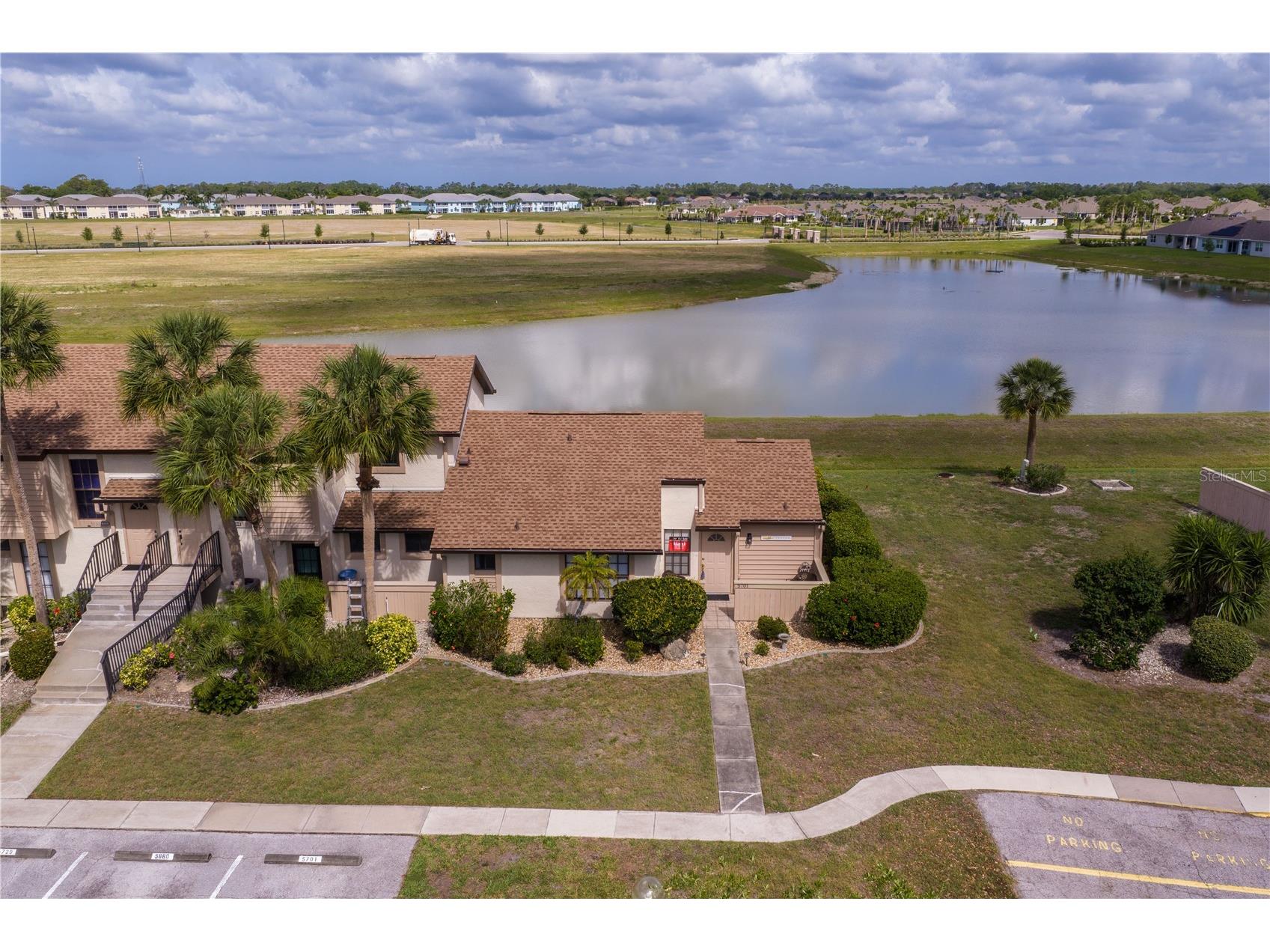 5701 Mashie Circle #1 North Port FL 34287 C7521190 image1