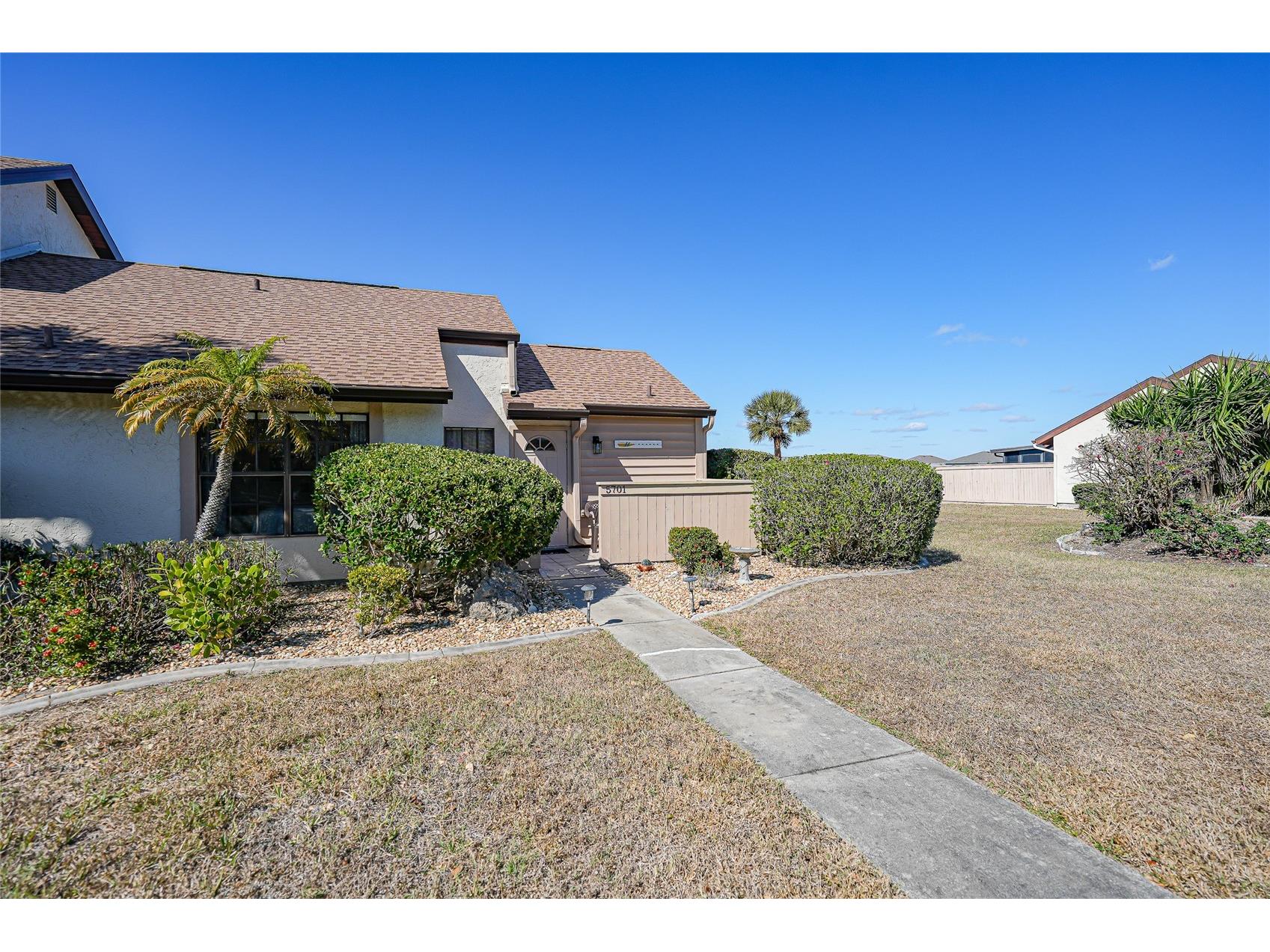 5701 Mashie Circle #1 North Port FL 34287 C7521190 image3