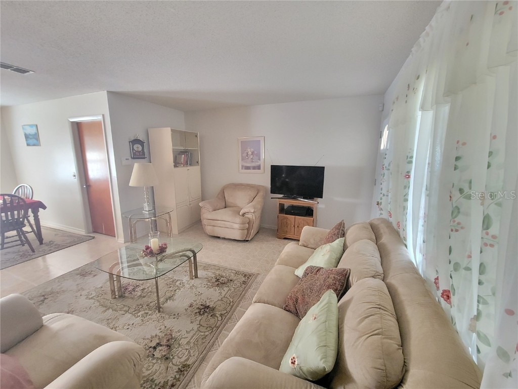 5702 Breskin Drive Orlando FL 32839 P4934773 image9