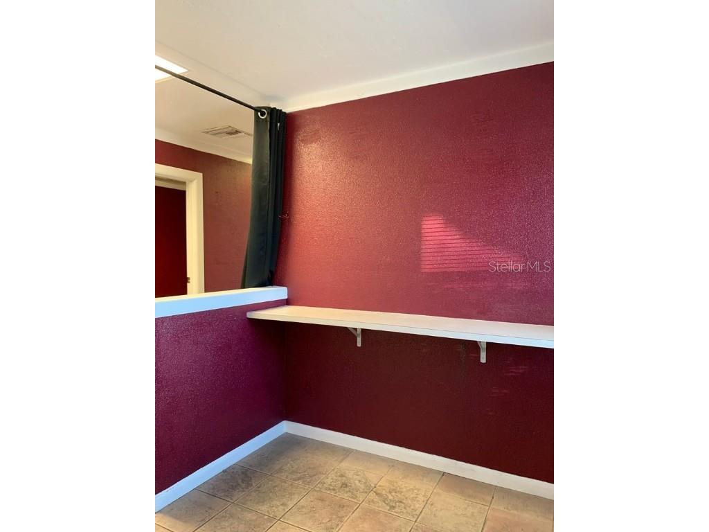 5702 Gulfport Boulevard S #2 Gulfport FL 33707 TB8462084 image20