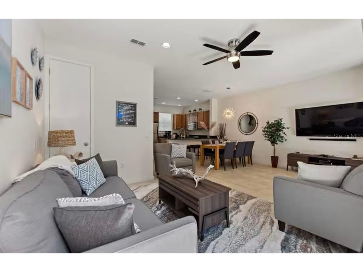 5702 Olga Street Kissimmee FL 34746 O6358286 image4