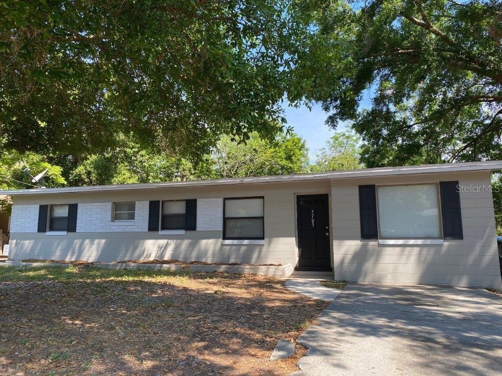 5703 Elon Drive Orlando FL 32808 O6097190 image1