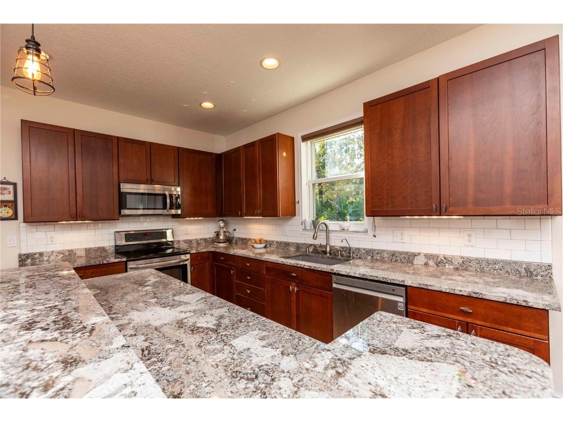 5703 Golden Owl Loop Land O Lakes FL 34638 TB8449143 image17