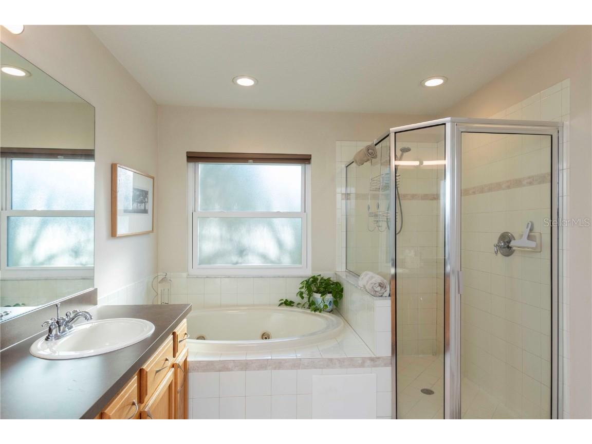 5703 Golden Owl Loop Land O Lakes FL 34638 TB8449143 image29