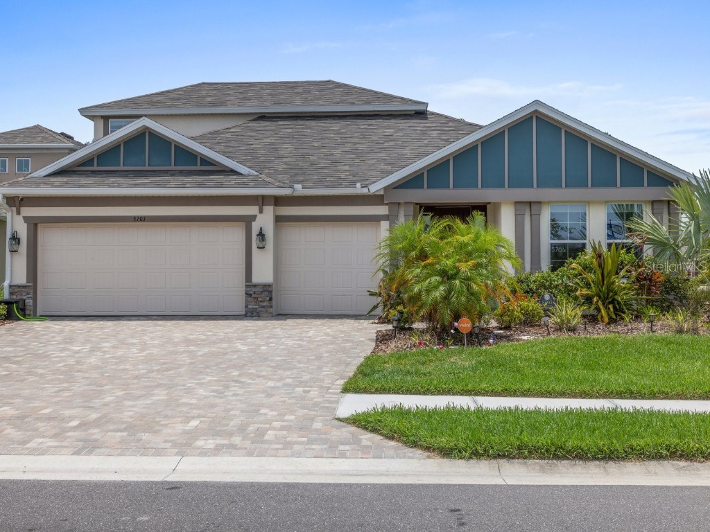 5703 Hevena Court Palmetto FL 34221 A4575170 image1