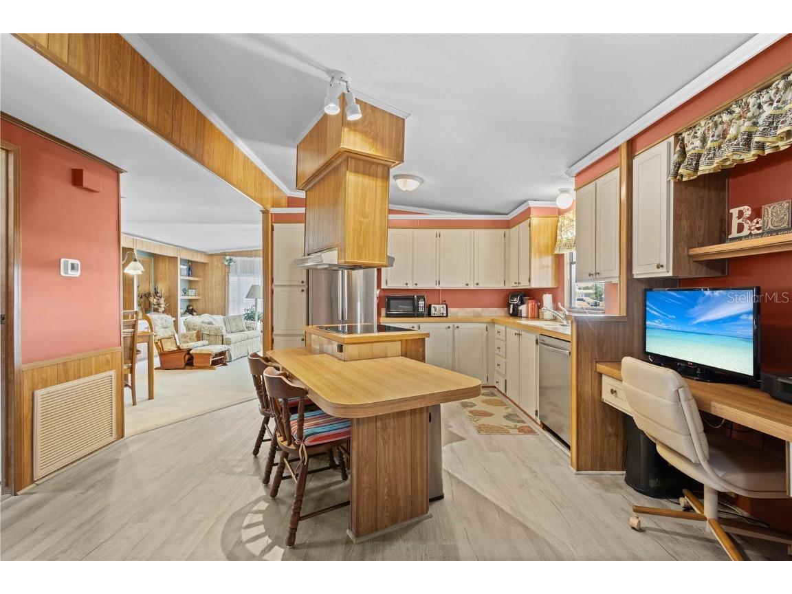 5703 Holiday Park Boulevard North Port FL 34287 D6140786 image8