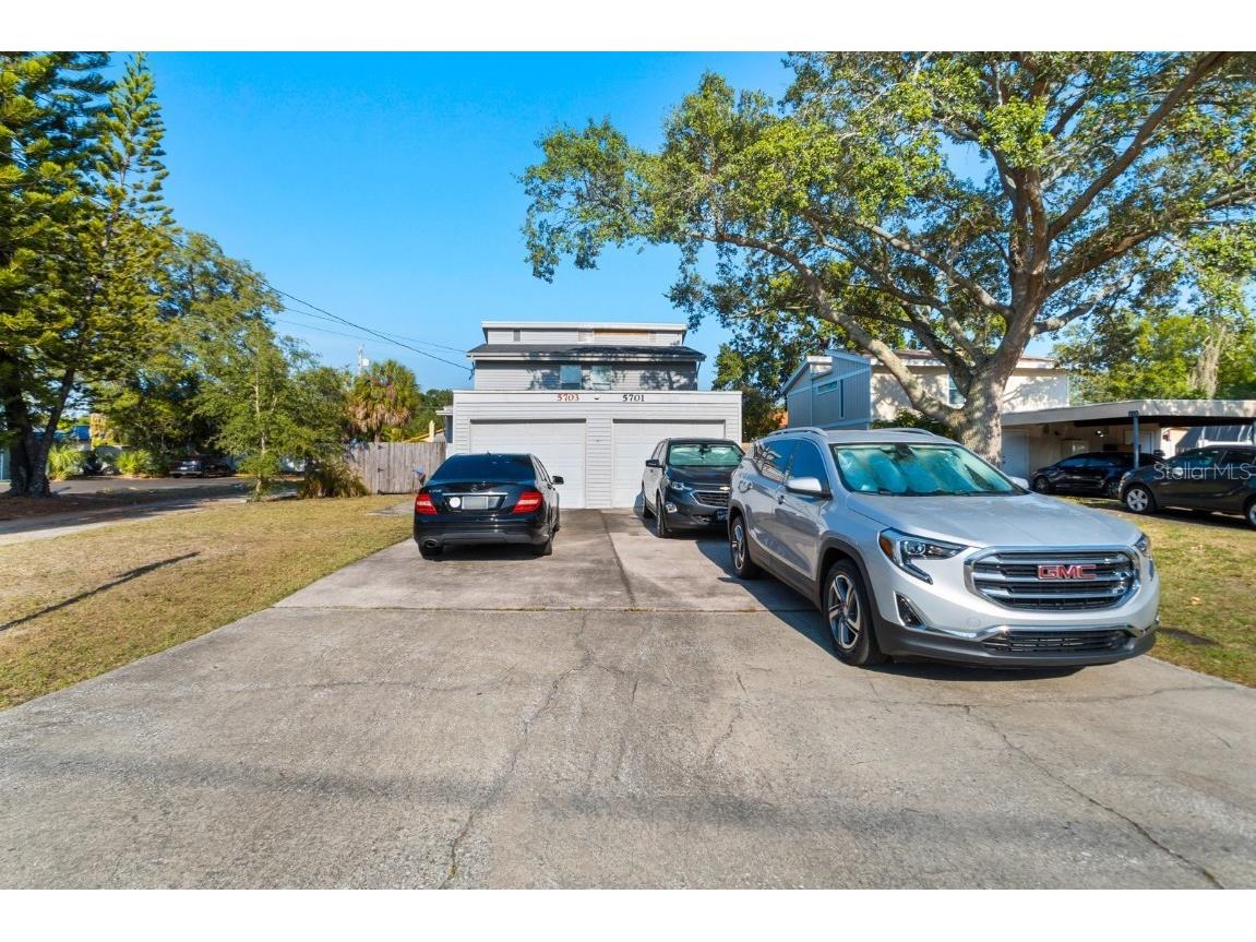 5703 Sycamore Street N Saint Petersburg FL 33703 U8200574 image1