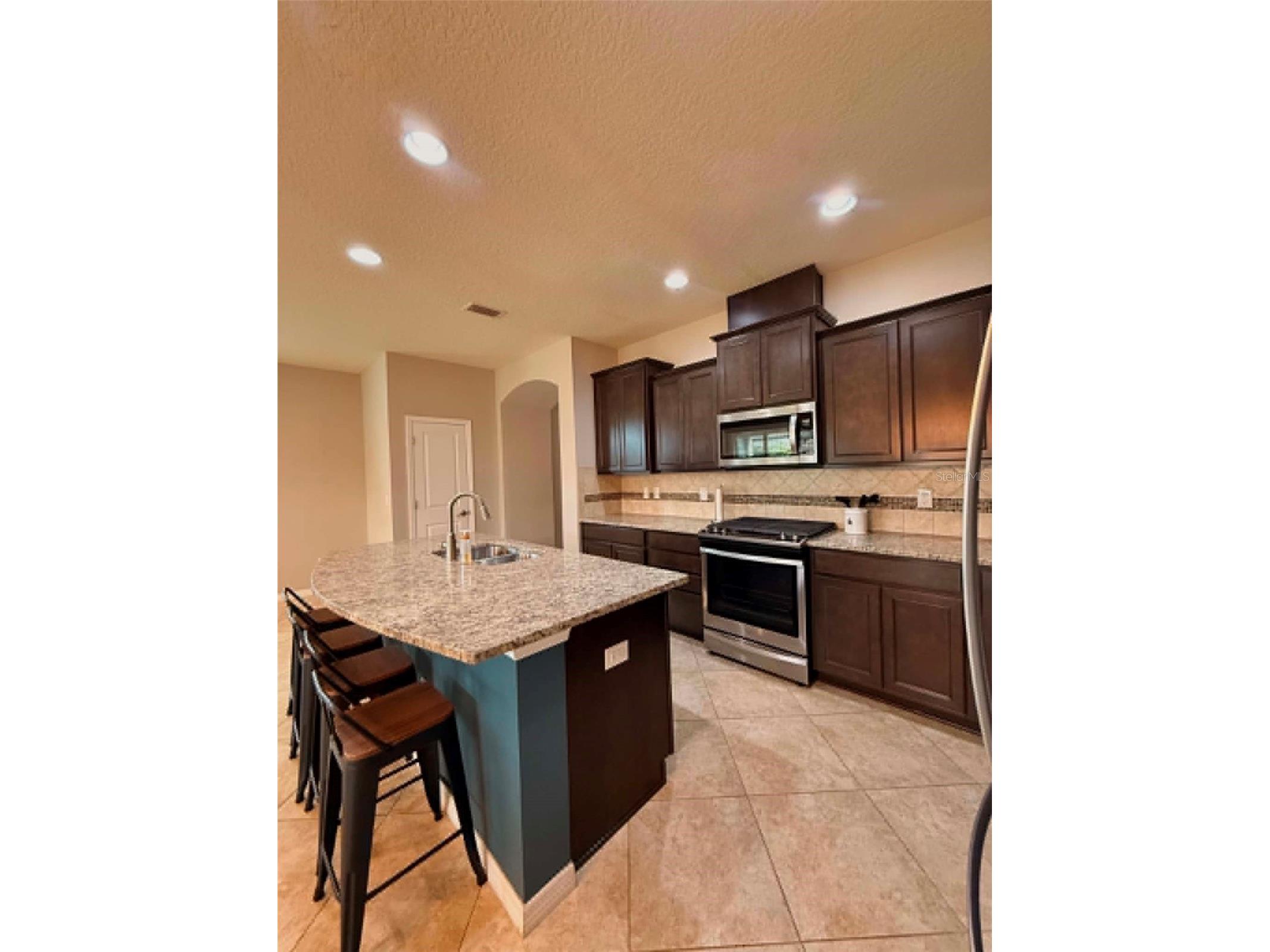 5703 Village Center Drive Lithia FL 33547 TB8520877 image6
