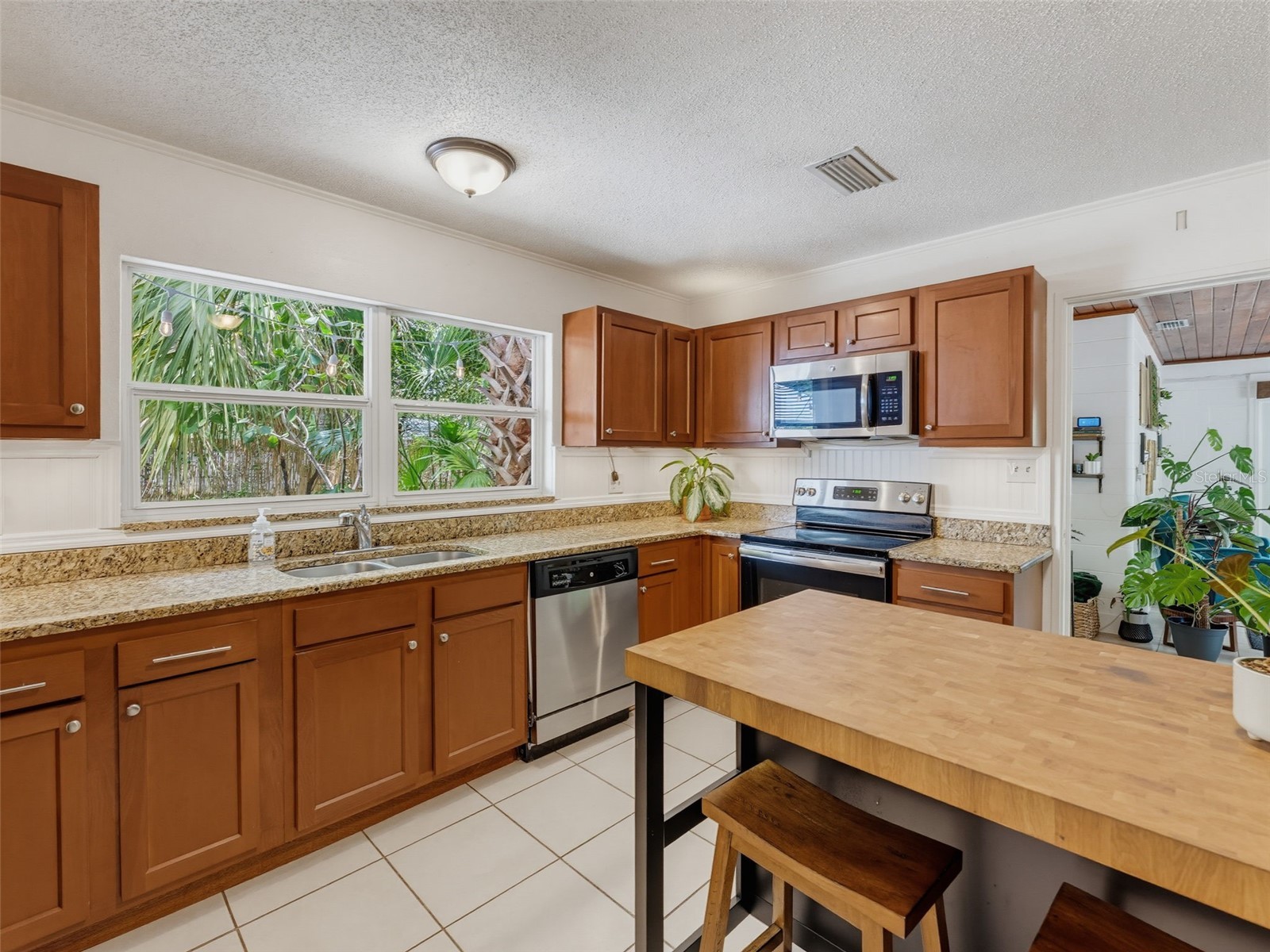 5704 13th Street Zephyrhills FL 33542 W7887419 image23
