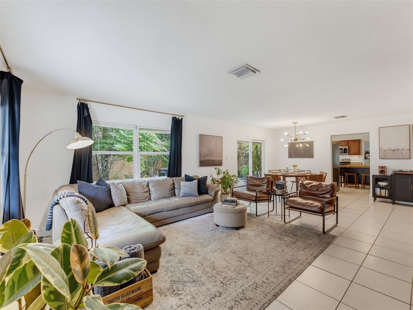 5704 13th Street Zephyrhills FL 33542 W7887419 image5