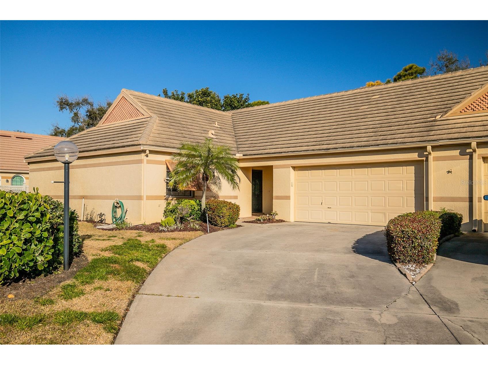 5704 34th Court W Bradenton FL 34210 A4676207 image1
