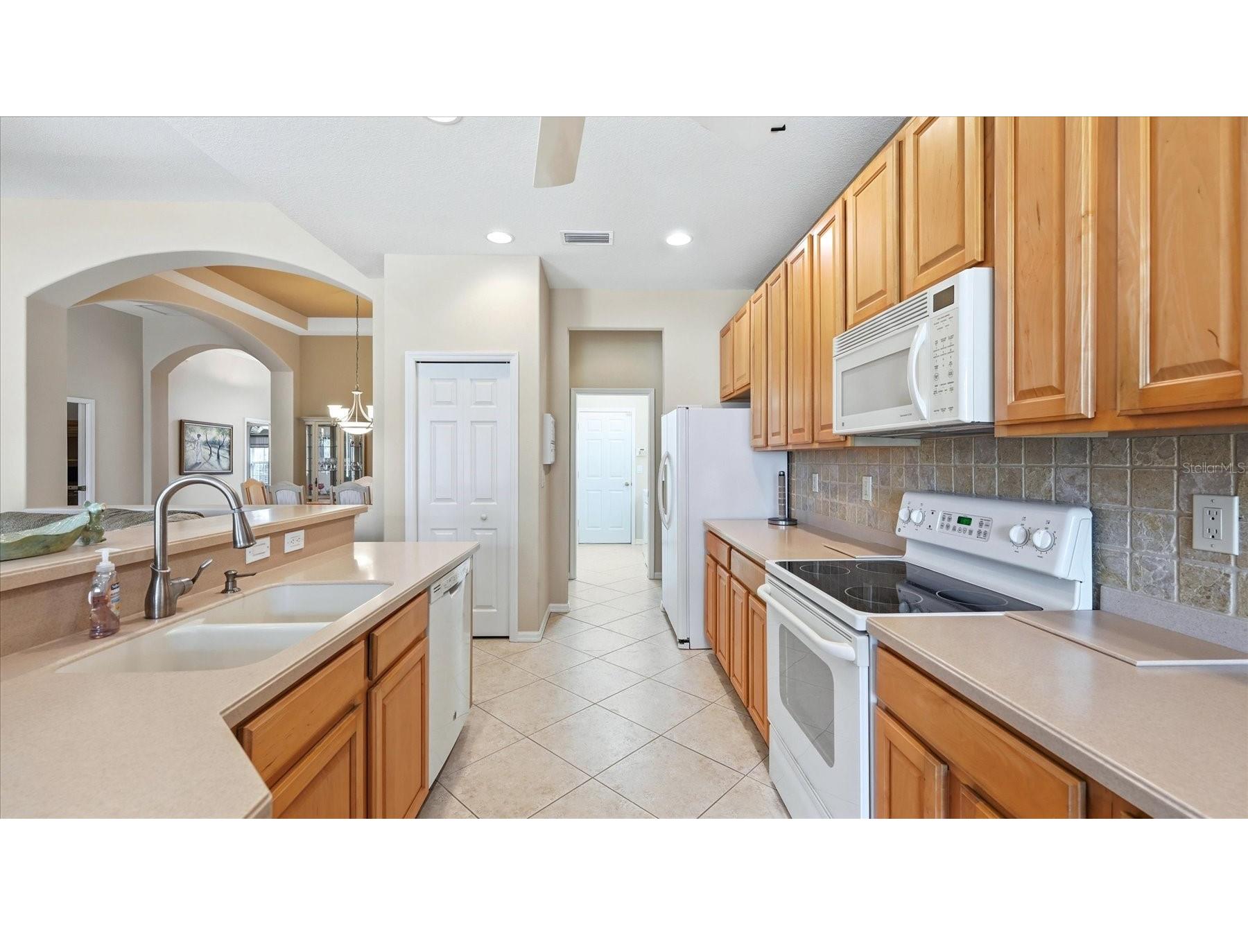 5704 White Jasmine Way North Port FL 34287 A4692312 image16