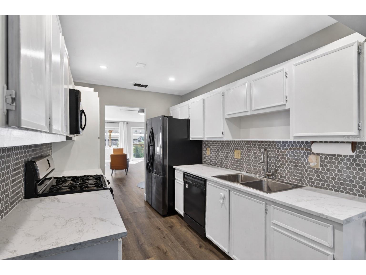 5705 80th Street N #105 Saint Petersburg FL 33709 TB8467877 image8