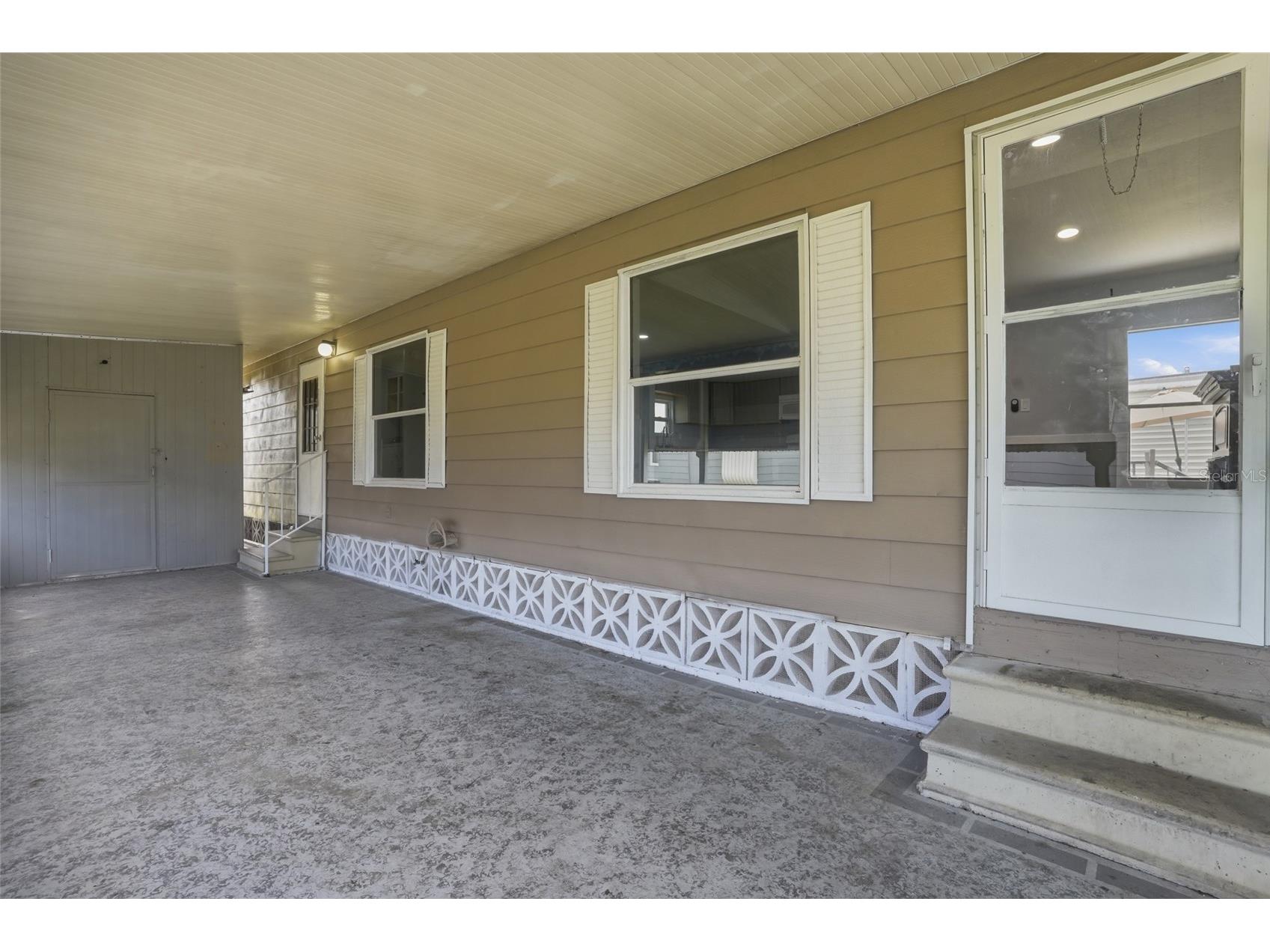 5705 Holiday Park Boulevard North Port FL 34287 C7526431 image19