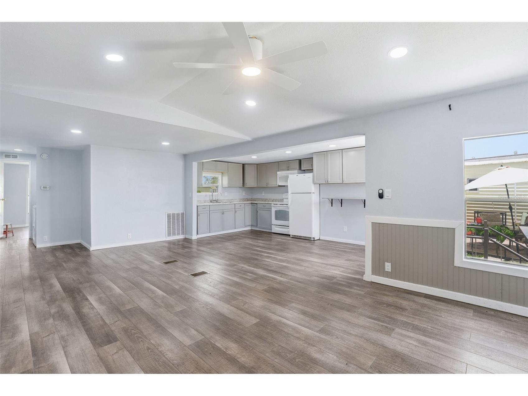 5705 Holiday Park Boulevard North Port FL 34287 C7526431 image7